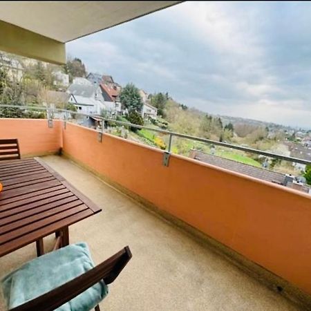 Ferienwohnung Workation Adler Taunusblick , 3-4 Personen, Balkon, 2 Badezimmer, Riesen Kueche, Waschmachine, Viel Platz, Privatparkplatz Bad Soden am Taunus Exterior foto